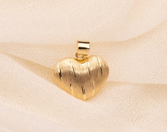 14k Solid Gold Heart Pendant Necklace: Textured Yellow Gold