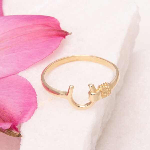 Gold Horseshoe Ring - Etsy