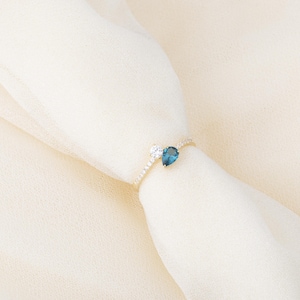 14K Gold Toi Et Moi Ring: Cubic Zirconia Double Stone Ring