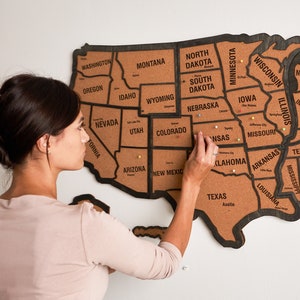 Push Pin USA Carte, Décor d’appartement mural en bois, Carte en bois des États-Unis Carte, 5ème anniversaire Cadeau Carte de voyage Carte en bois Art Cork Board