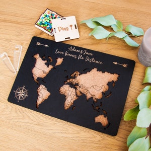 Carte du monde Push Pin, Cork Board Carte du monde en bois, Carte de voyage personnalisée, Décoration de lappartement Carte en bois du monde image 3