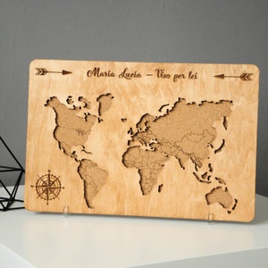 Carte du monde Push Pin, Cork Board Carte du monde en bois, Carte de voyage personnalisée, Décoration de lappartement Carte en bois du monde Without 100 pins