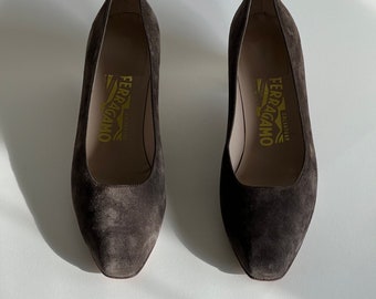 Ferragamo Suede Pumps ~ 1990s vintage Brown kitten heel shoes - gorgeous semi-pointed toe leather 1990s pumps size 7.5N US