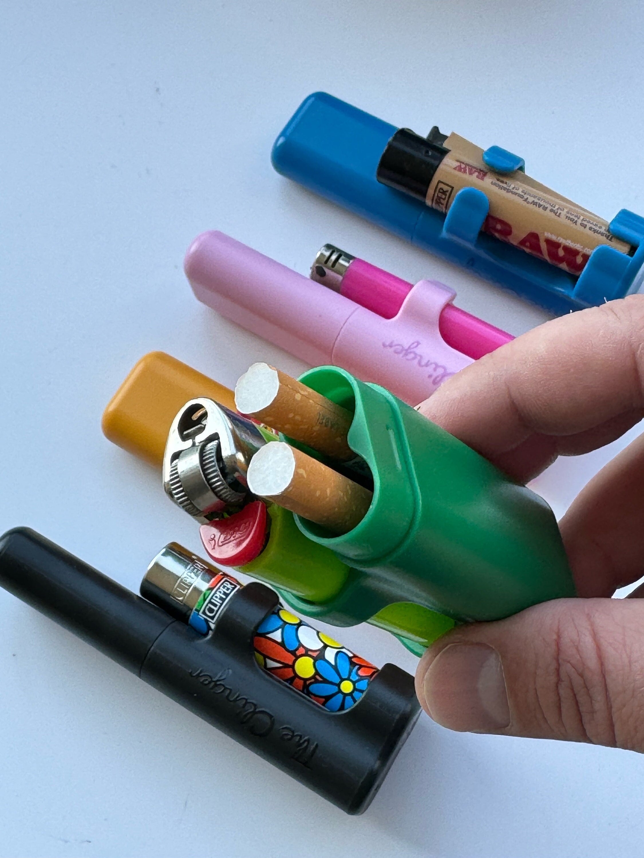 洋書 Compacts and Smoking Accessories 53332.jpg