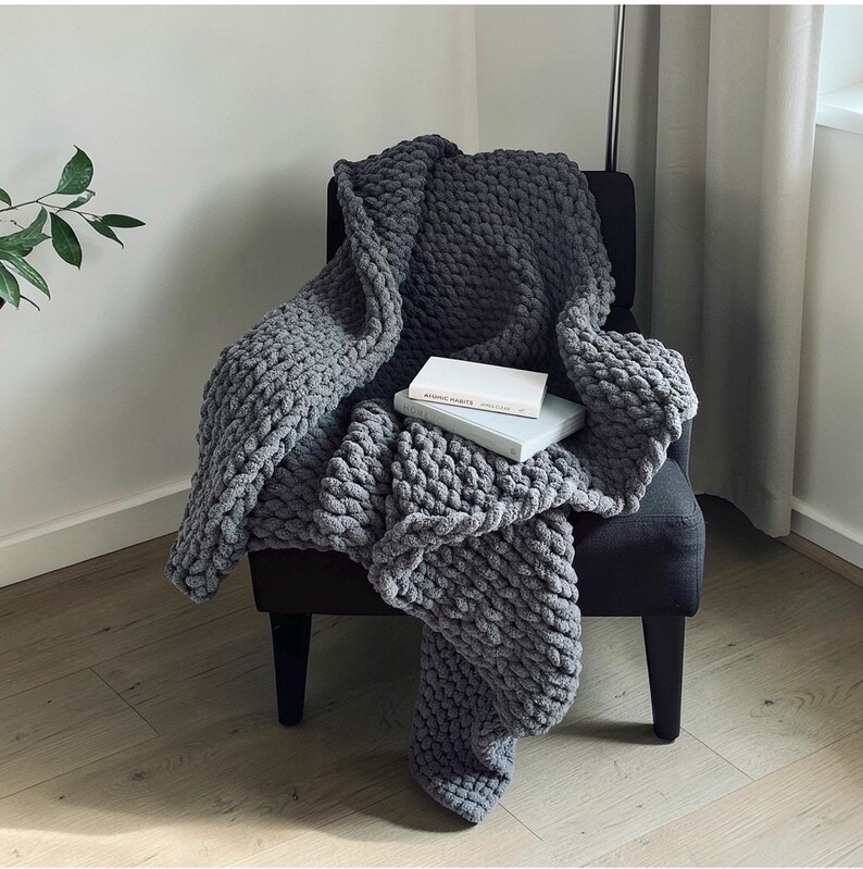 Chunky Knit Blanket: Handmade Chenille Throw, Cozy Home Decor immagine 3