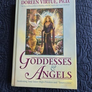 Doreen Virtue, PhD Goddesses & Angels; Hardcover