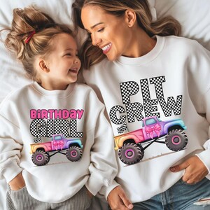 Pit Crew Monster Truck Jam Family Sweatshirt Sparkle, Birthday Girl Party, Cousin Crew Girls Mama Mama Siostra Dziecko Płeć Ogłoś Różową Kokardę
