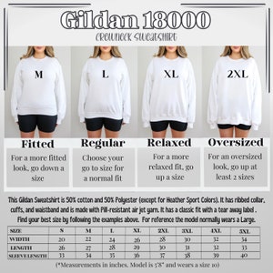 Puede incluir: Tabla de tallas para sudaderas con cuello redondo Gildan 18000 en tallas S a 5XL. La tabla muestra las medidas de ancho, largo y largo de manga en pulgadas. La tabla tambi&eacute;n incluye descripciones del ajuste para cada talla: ajustado, regular, holgado y extragrande.