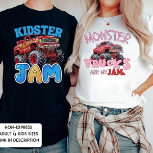 Op de afbeelding: Twee T-shirts met een monstertruck-afbeelding en de tekst "Kidster Jam" en "Monster Trucks Are My Jam".