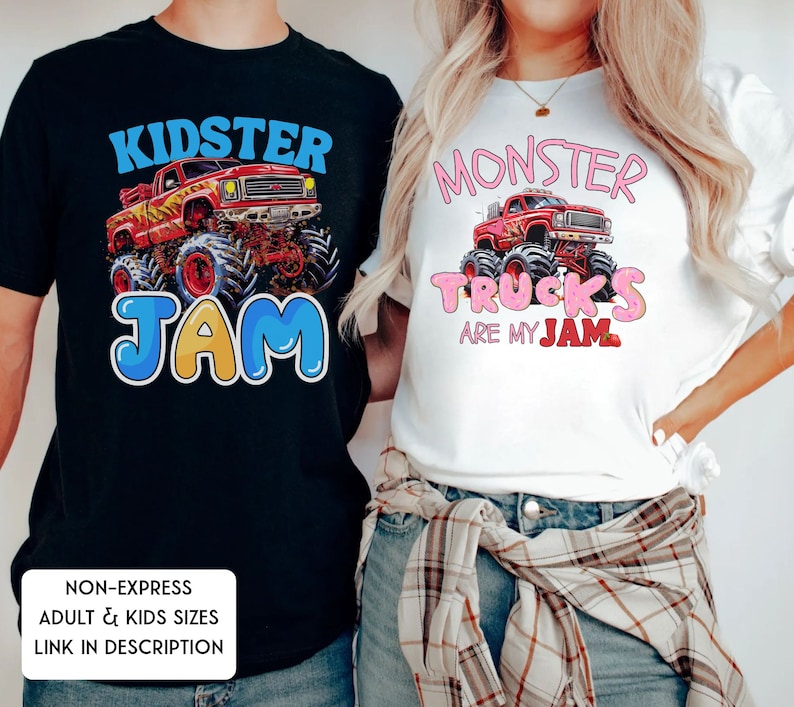 Op de afbeelding: Twee T-shirts met een monstertruck-afbeelding en de tekst "Kidster Jam" en "Monster Trucks Are My Jam".