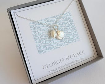 womens shell starfish and pearl necklace , delicate dainty pearl and shell necklace