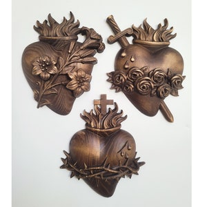 Set di 3 cuori sacri della Sacra Famiglia, arredamento religioso per la casa, regalo di Natale, regalo di nozze, arte murale religiosa, scultura in legno