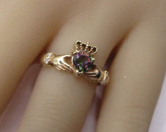 CLADDAGH RING.