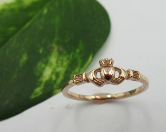 Fine ROSE GOLD CLADDAGH ring