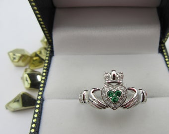 14k Emerald Claddagh Ring