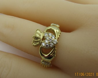 0.20ct F-G, VS2 Diamond Claddagh Ring in 9k gold