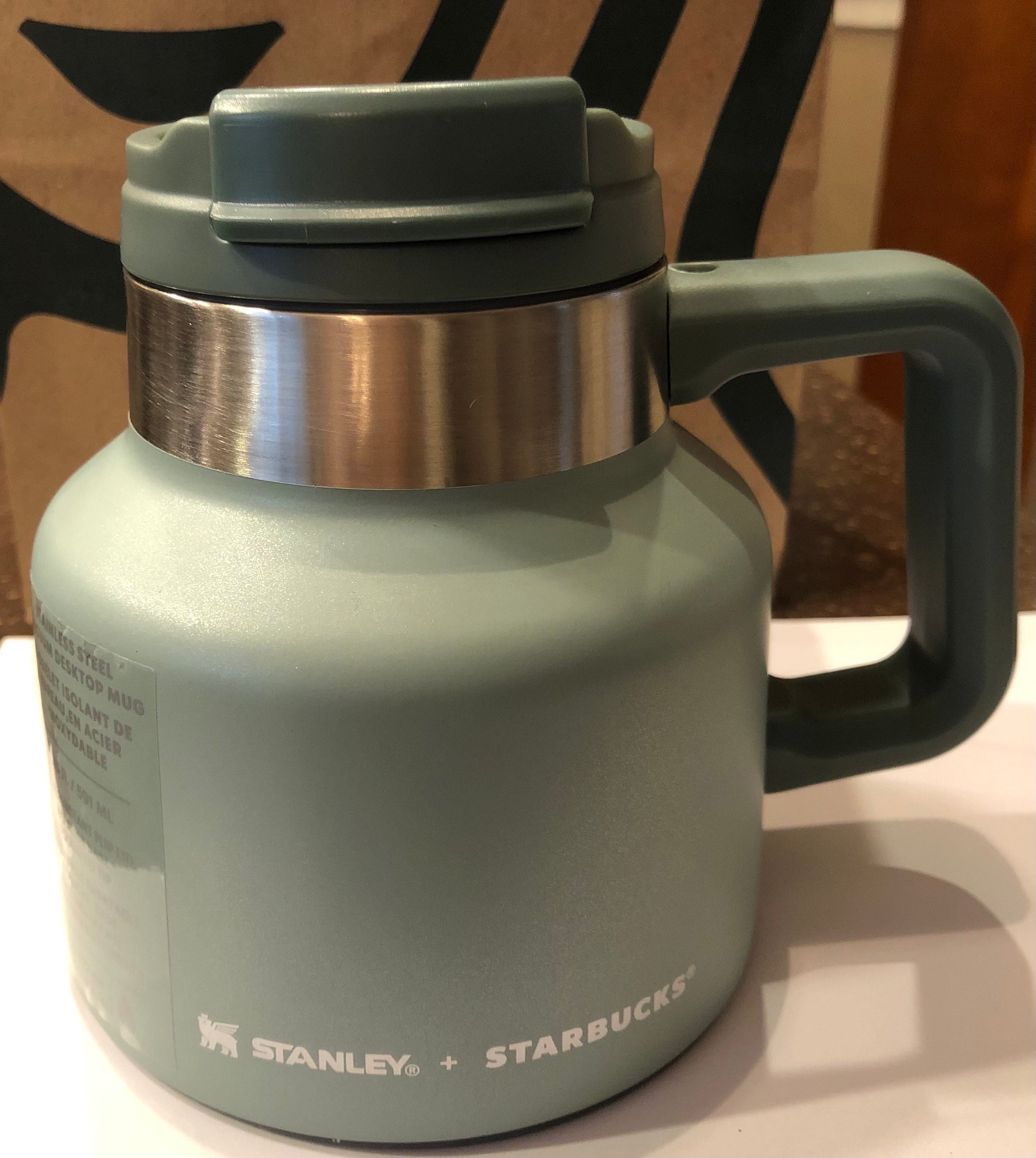 Starbucks Stanley Classic Straw Cup Mint Green Insulated Car Cup 20oz