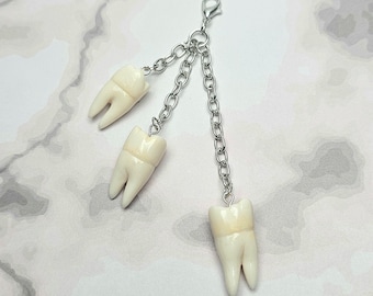 Molar cluster charm silver