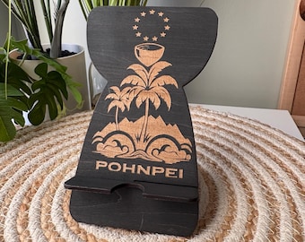 Suporte para celular personalizável em pedra latte da Micronésia (CNMI): Design PohnPei gravado