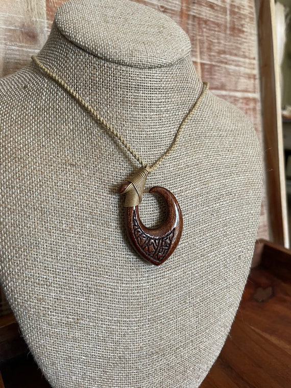Handsomely Hand Carved Koa Wood Hawaiian Makau fish Hook Necklace With  Traditional Polynesian Engraving. Adjustable Surfer Cord for Anyone 