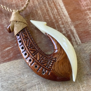 Hawaiian Store Mini 4