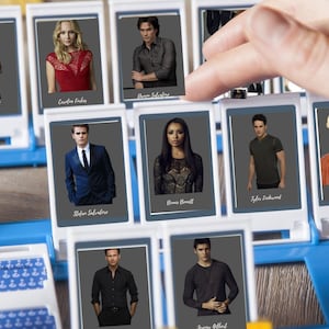 Wydrukowane karty „Zgadnij kto?” – edycja VAMPIRE DIARIES