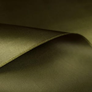 Heavy Olive Green Satin Fabric By The Yard | 8oz Polyester Bridal Bridesmaid Dress | Formal Gown Material | Lustrous Upholstery Drapes 画像 2