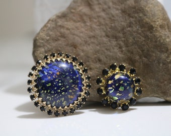 Botón metálico vintage checo de oro azul multicolor con diamantes de imitación, botón con vástago dorado, botón de color, botón brillante, botón de coleccionista,