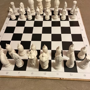 Arnels 1973     King Arthur Chess Set Unpainted Ceramic