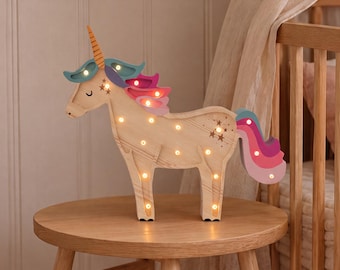 Houten eenhoorn nachtlampje - gepersonaliseerd nachtlampje, eenhoorn cadeau, houten nachtlampje led lamp, decoratie eenhoorn kinderkamer, geboortecadeau lamp