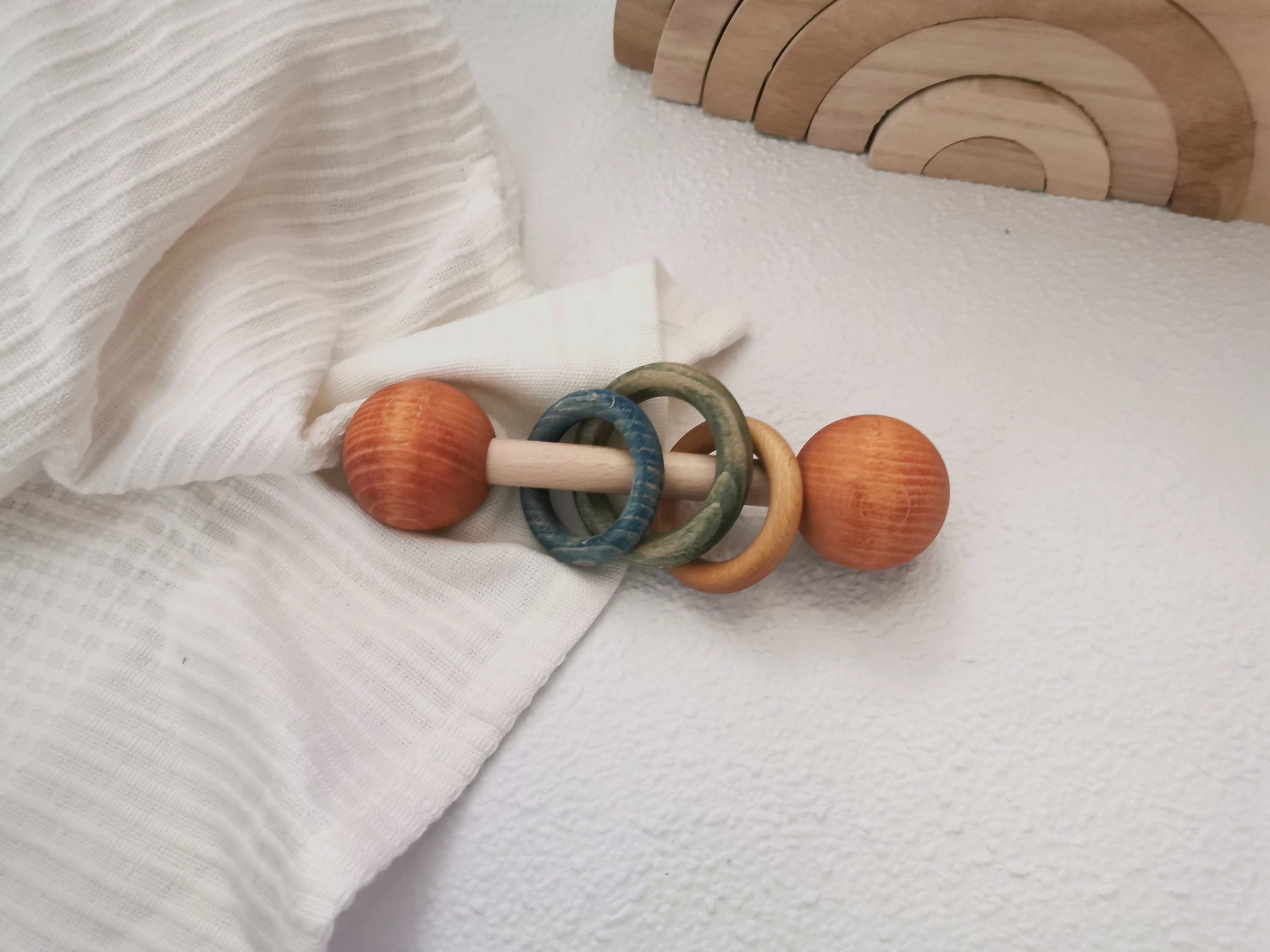 Rassel für Babys aus Buchenhholz Montessori Holzspielzeug | Etsy