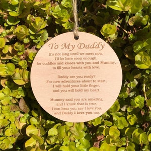 Letter From Bump To Daddy To Be Gift - Hanging Sign Wood Engraved Keepsake  - Dad To Be Gift Fatherhood - Birthday Gift From Dad