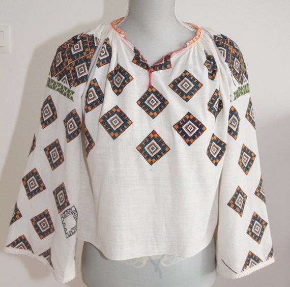 Vintage Romanian traditional blouse from Oltenia - image 1