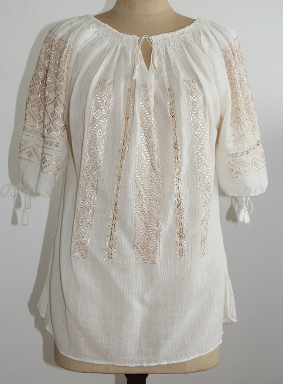 Romanian handmade embroidered blouse - image 1