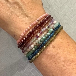 4mm Topaz, Rose Quartz, Hematite, Peridot, Fluorite,  Carnelian // 4mm Stretchy Bracelets