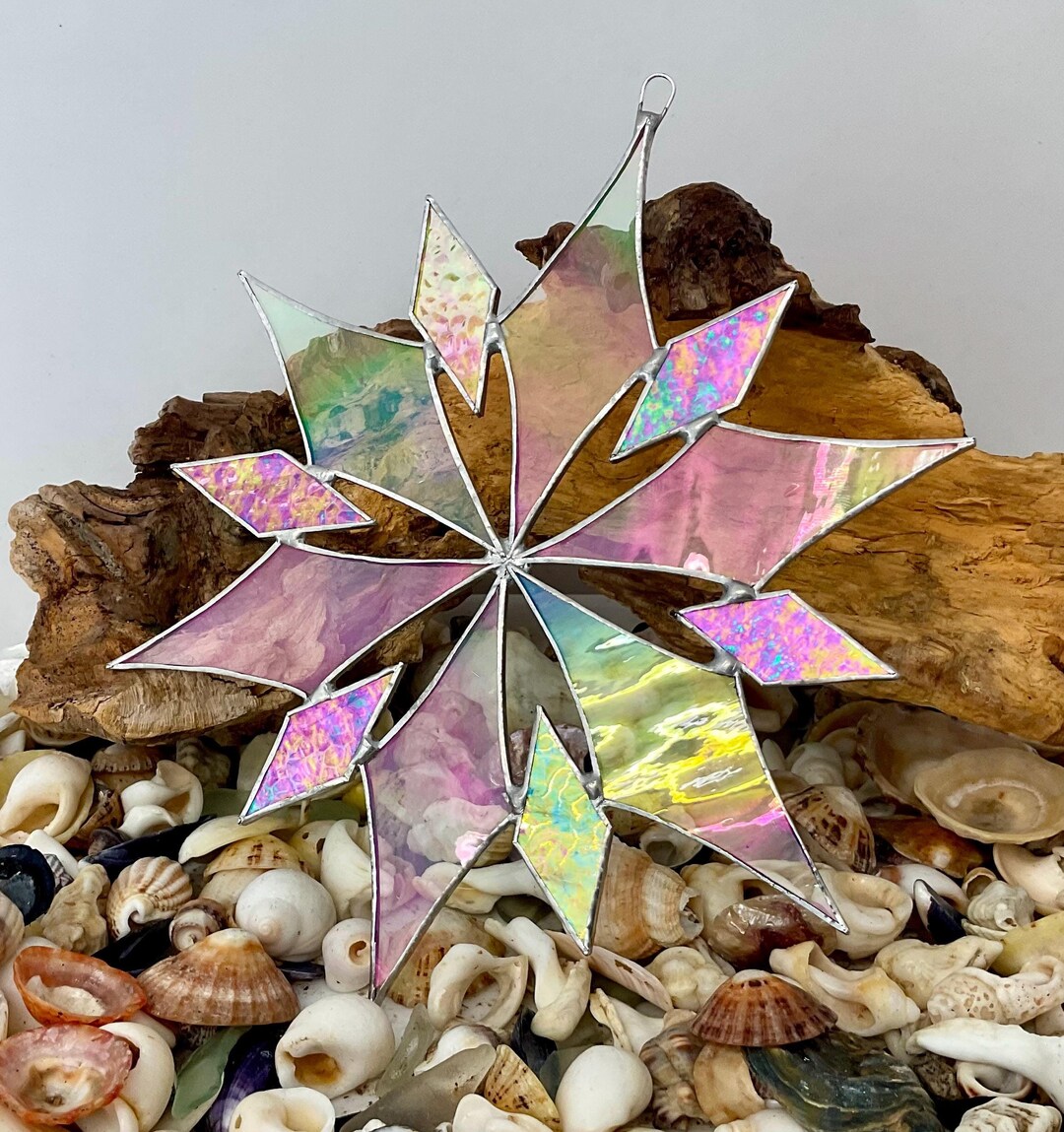 Acchiappasole in vetro colorato con narcisi: ornamento floreale per finestra realizzato a mano - Italia