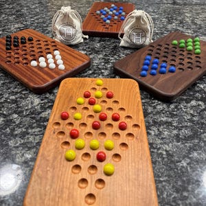 Juego de damas chinas artesanal para dos jugadores / Tablero de madera personalizado / Regalo de viaje