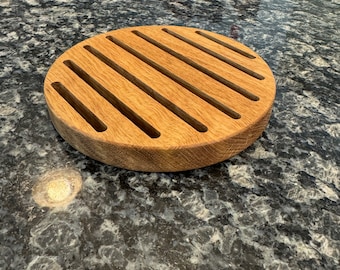 Salvamanteles de madera noble artesanal con ranuras de enfriamiento - Soporte para placa calefactora resistente al calor