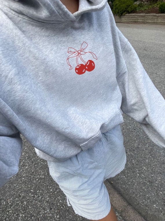 ★MAINBOOTH★Billy's Cherry Pie Sweatshirt(CLOUD GRAY)★人気 Cherry With Bow Hoodie / Cherry Lover Pinterest Aesthetic