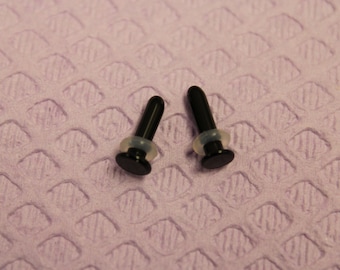 8 ga Glass Single Flair plugs. BLACK only. This is a set of two