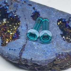 14 gauge single flare glass plugs (one pair) with orings (select color) GREAT for starting your lobe or stretching journey!