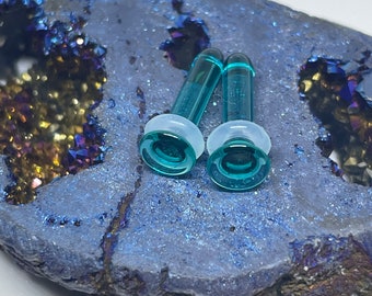 14 gauge single flare glass plugs (one pair) with orings (select color) GREAT for starting your lobe or stretching journey!