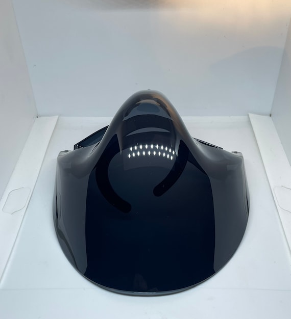 Black faceshield, very comfortable