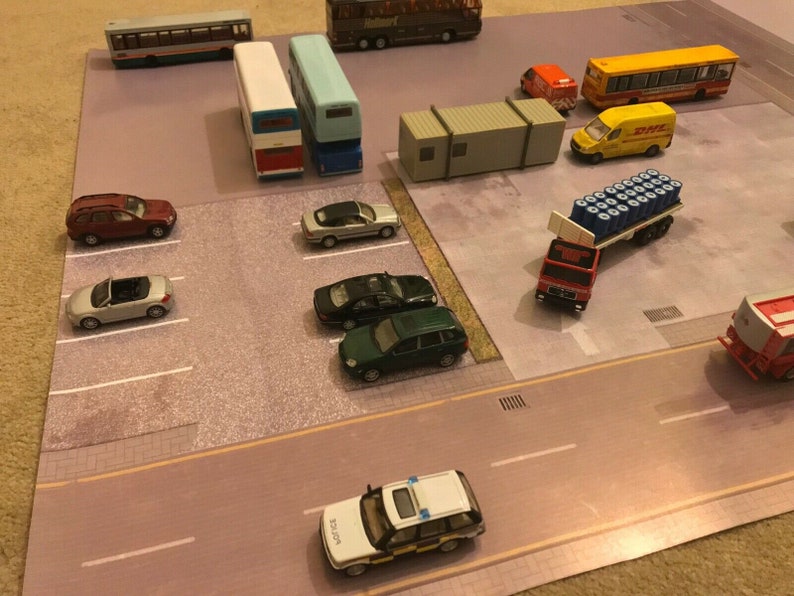 1/76 scale / 00 Gauge Parking Scene Layout / Diorama sheet / Etsy