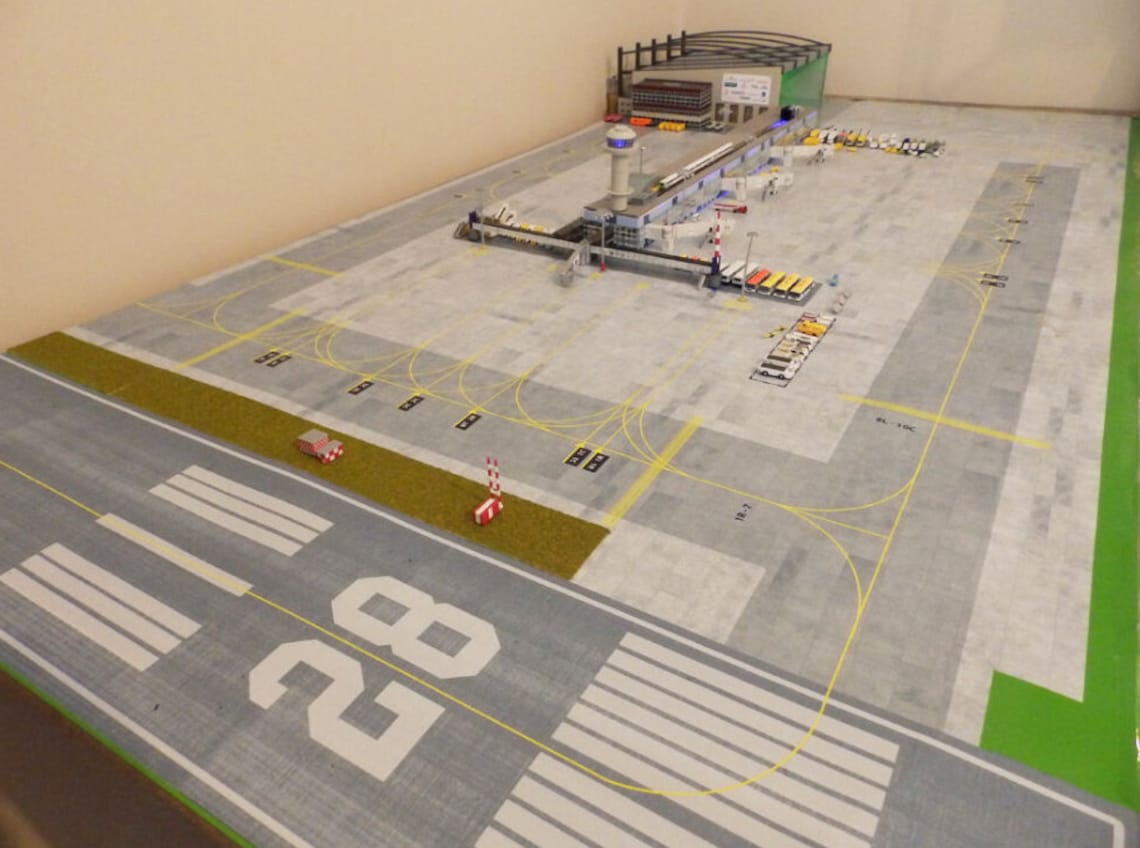 Regional Model Airport 1/400 Scale Layout Sheet 620 x 1189mm Etsy