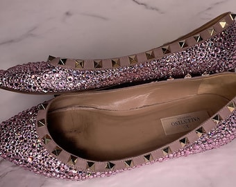 Mules Valentino de cristal rosa: moda sostenible y artesanal