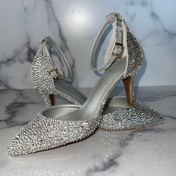 bridesmaid kitten heels