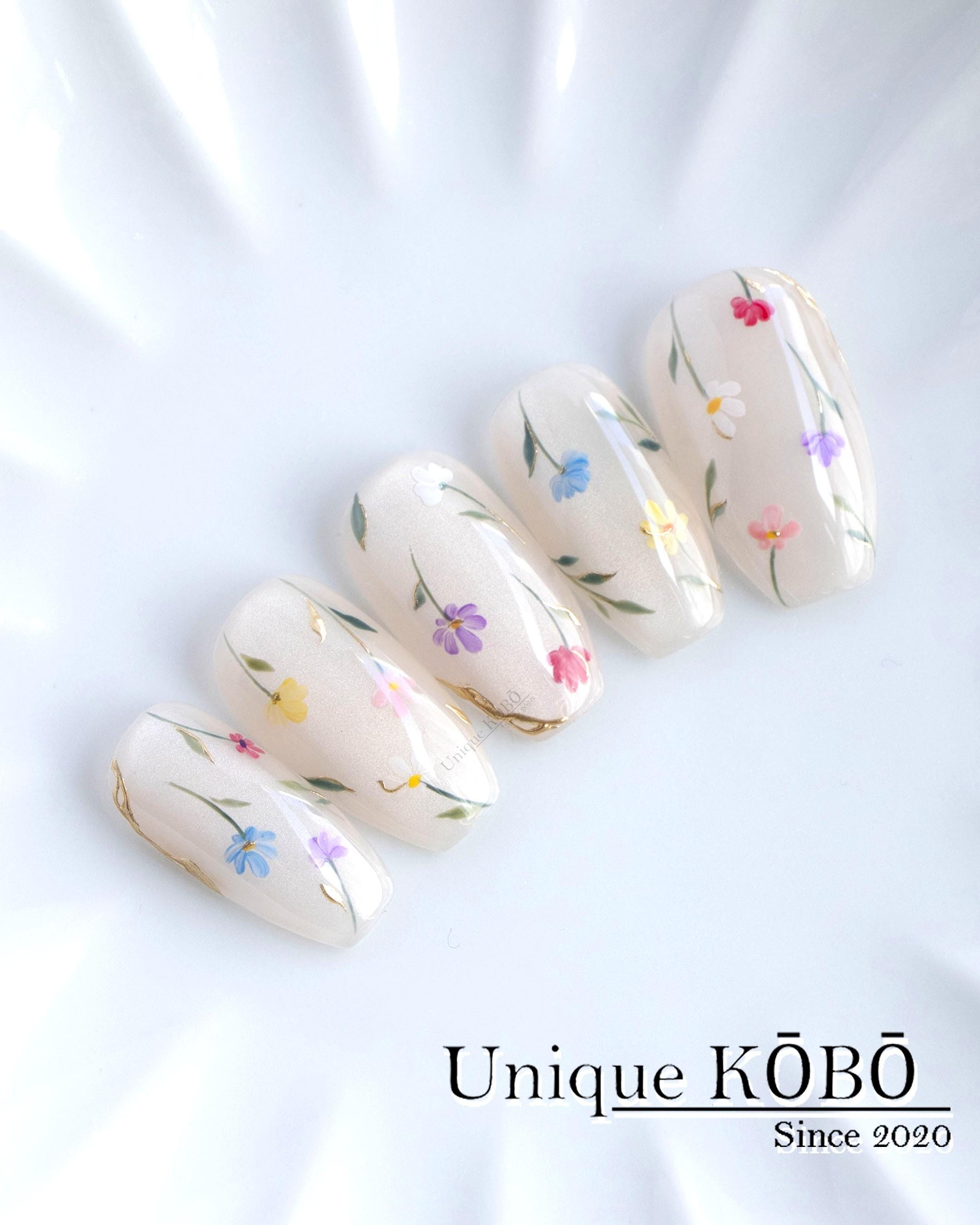 Flower Garden Press-on Nails, Nude Magnetic Base, Hand-painted Floral ...