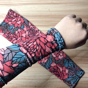 Flower Texture Arm Sleeves,Long Arm Warmers, Arm Sleeves for Woman image 2