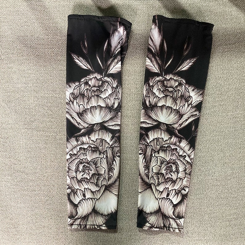 A Pair of Blackwork Peony Long Arm Cover,Arm Sleeves image 3